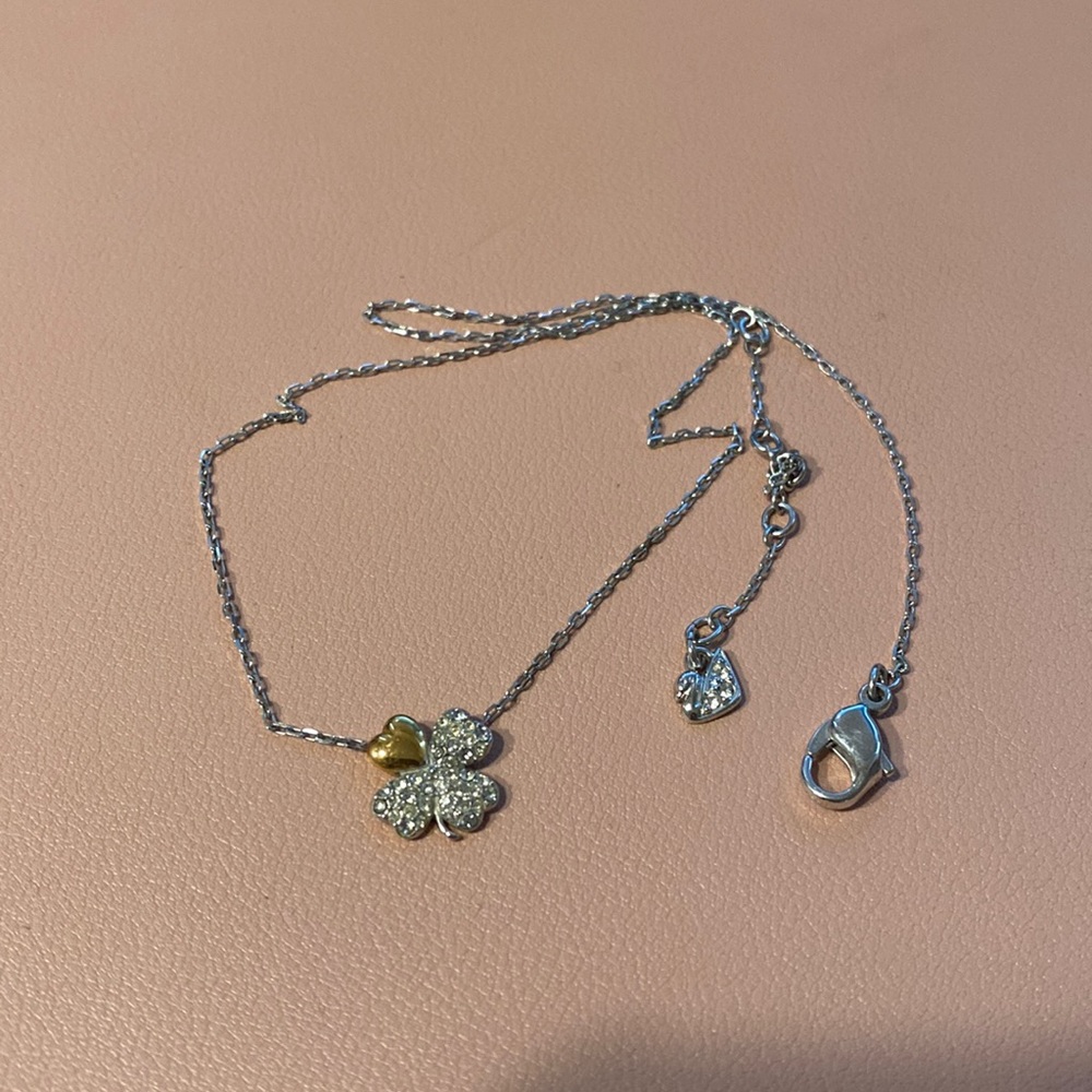 Authentic Swarovski clove crystal necklace